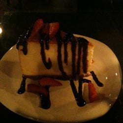 House Wine & Bistro - Cheesecake with raspberry balsamic reduction
