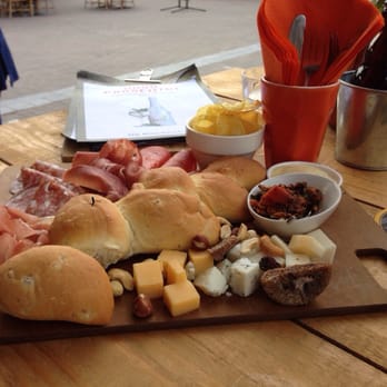 De Bijzaeck - Borrelplankje Alles - Wine Bars Near Me - Amersfoort, Utah