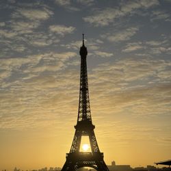 Samho Tour & Travel - Paris sunrise