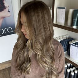 Level Posh Salon