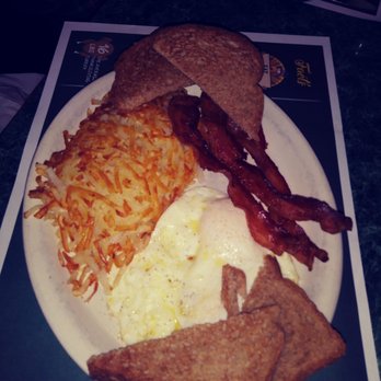 Metro Diner - 2 egg breakfast - Breakfast & Brunch Near Me - Jacksonville Beach, Florida