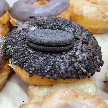 Donut King Hawaii - Cookies and Cream Donut - Donuts Near Me - Honolulu, Hawaii Donut King Hawaii - Cookies and Cream Donut - Donuts Near Me - Honolulu, Hawaii