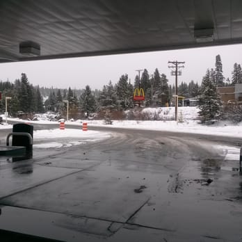 Truckee Shell - Clear driveway to the pumps - Gas Stations Near Me - Truckee, California Truckee Shell - Clear driveway to the pumps - Gas Stations Near Me - Truckee, California