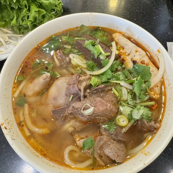 Ngự Bình Restaurant - Bún Bò Huế (small/nhỏ) - Vietnamese Near Me - Westminster, California Ngự Bình Restaurant - Bún Bò Huế (small/nhỏ) - Vietnamese Near Me - Westminster, California