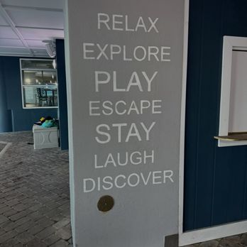 Paradise Resort - Cool wall near the pool - Resorts Near Me - Myrtle Beach, South Carolina