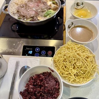 Joon Shabu Shabu - Sukiyaki with ramen/egg noodles! @jhennybventures on ig/tiktok - Hot Pot Near Me - Glendale, California Joon Shabu Shabu - Sukiyaki with ramen/egg noodles! @jhennybventures on ig/tiktok - Hot Pot Near Me - Glendale, California