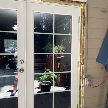 Patriot Door - New door installed. A separate contractor would complete the door molding and ledge. - Windows Installation Near Me - Alpharetta, Georgia Patriot Door - New door installed. A separate contractor would complete the door molding and ledge. - Windows Installation Near Me - Alpharetta, Georgia