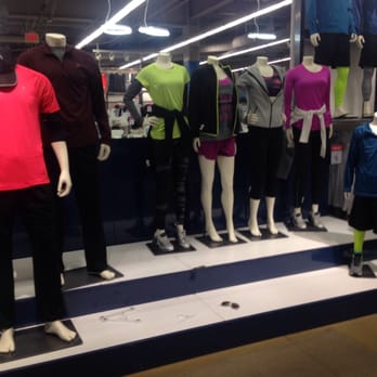 Old Navy - Women's Clothing Near Me - Ventura, California