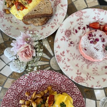 Little Hen - Breakfast & Brunch Near Me - Weston, Florida Little Hen - Breakfast & Brunch Near Me - Weston, Florida