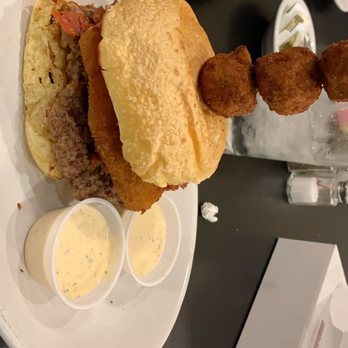 Maple Leaf Diner - American Near Me - Dallas, Texas