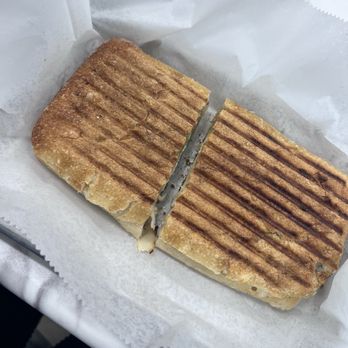 Legato Cafe - Cafes Near Me - Fairfax, Virginia