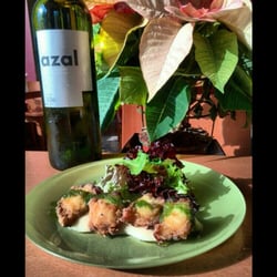 Pulpo frito + Torta de la Serena + vino blanco de Alicante.