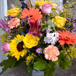 Rae's North Point Florist