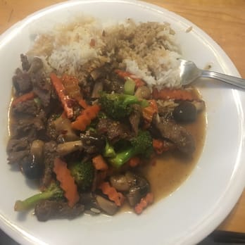 Bean Sprout - Beef with broccoli lunch portion. Medium spicy. Delish! - Sushi Bars Near Me - Viera, Florida