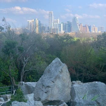 Zilker Botanical Gardens - Zilker Botanical Gardens and the Austin Skyline - Botanical Gardens Near Me - Austin, Texas Zilker Botanical Gardens - Zilker Botanical Gardens and the Austin Skyline - Botanical Gardens Near Me - Austin, Texas