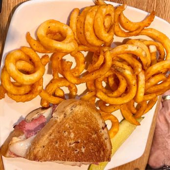 Pepper's Restaurant & Bar - 1/2 Reuben sandwich with curly fries - American Near Me - Boone, North Carolina Pepper's Restaurant & Bar - 1/2 Reuben sandwich with curly fries - American Near Me - Boone, North Carolina