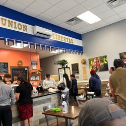 Pupusa 503 - It's busy!