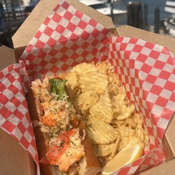 The Lobster Man - Lobster roll + view - Seafood Markets Near Me - Vancouver, British Columbia