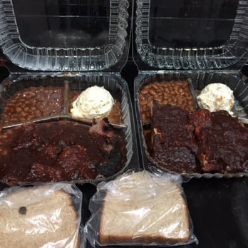 Everett & Jones - Brisket and rib dinners - Barbeque Near Me - Berkeley, California