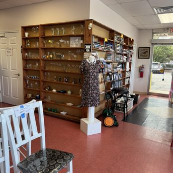 St Mary's Auxiliary Thrift Store - Interiors - Thrift Stores Near Me - Athens, Georgia St Mary's Auxiliary Thrift Store - Interiors - Thrift Stores Near Me - Athens, Georgia
