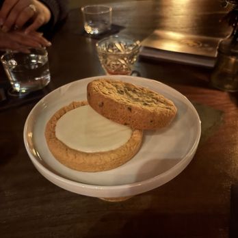 Doberman Drawing Room - Cookies. The lemon was my favorite - Lounges Near Me - Las Vegas, Nevada