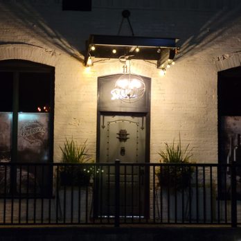 The Thirsty Cobbler - Speakeasies Near Me - Ocala, Florida
