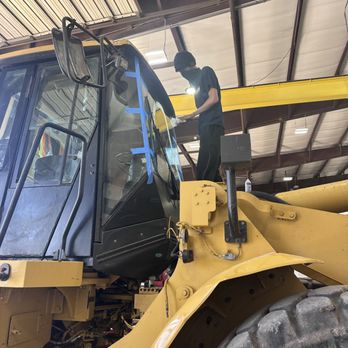 A 5 Star Auto Glass - we do glass in heavy equipment also - Auto Glass Services Near Me - Oklahoma City, Oklahoma A 5 Star Auto Glass - we do glass in heavy equipment also - Auto Glass Services Near Me - Oklahoma City, Oklahoma