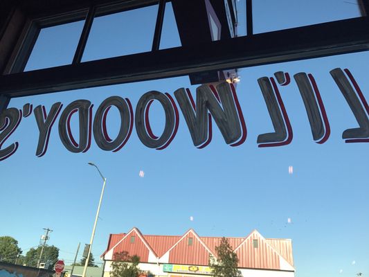 Lil Woody's by null