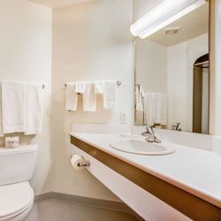 Motel 6 - bathroom