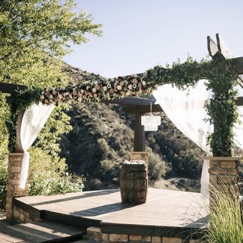 Flowers Etc. - Ceremony flowers - Florists Near Me - Beaumont, California