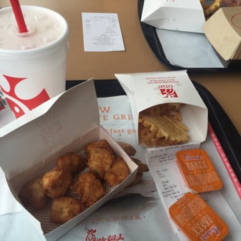 Chick-fil-A - Nugget meal - Fast Food Near Me - Fairview Heights, Illinois