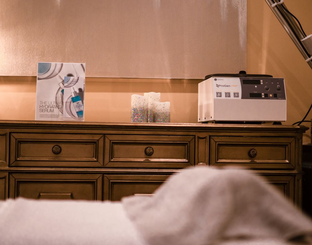 Dolce Vita Aesthetic Medicine Logo