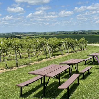 Galena Cellars Vineyard & Winery - Wineries Near Me - Galena, Illinois