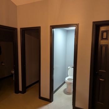 Rootstock Cider and Spirits - Women's bathroom - Cideries Near Me - Williamson, New York
