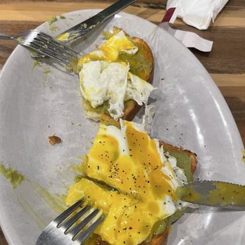 Ellie's Farmhouse - Avocado toast with over easy eggs - Breakfast & Brunch Near Me - Southington, Connecticut