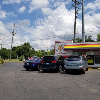 Twist N Dip - 2019-07-03. Twist N Dip. Downtown Auburn Hills, MI. Storefront and parking lot. Space for about 10, and there's street parking too. - Ice Cream & Frozen Yogurt Near Me - Auburn Hills, Michigan Twist N Dip - 2019-07-03. Twist N Dip. Downtown Auburn Hills, MI. Storefront and parking lot. Space for about 10, and there's street parking too. - Ice Cream & Frozen Yogurt Near Me - Auburn Hills, Michigan