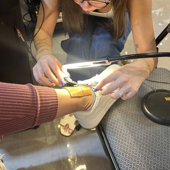 OMG! Nail Bar - Nail Salons Near Me - Tempe, Arizona