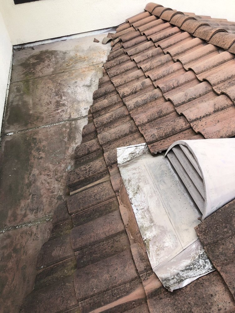 Slide of RCI Roofing