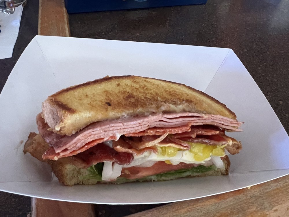 Social spots from Tuty's Bar And Grill