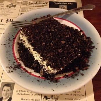 That Place Restaurant - Dirt Cake - Seafood Near Me - Conrad, Iowa