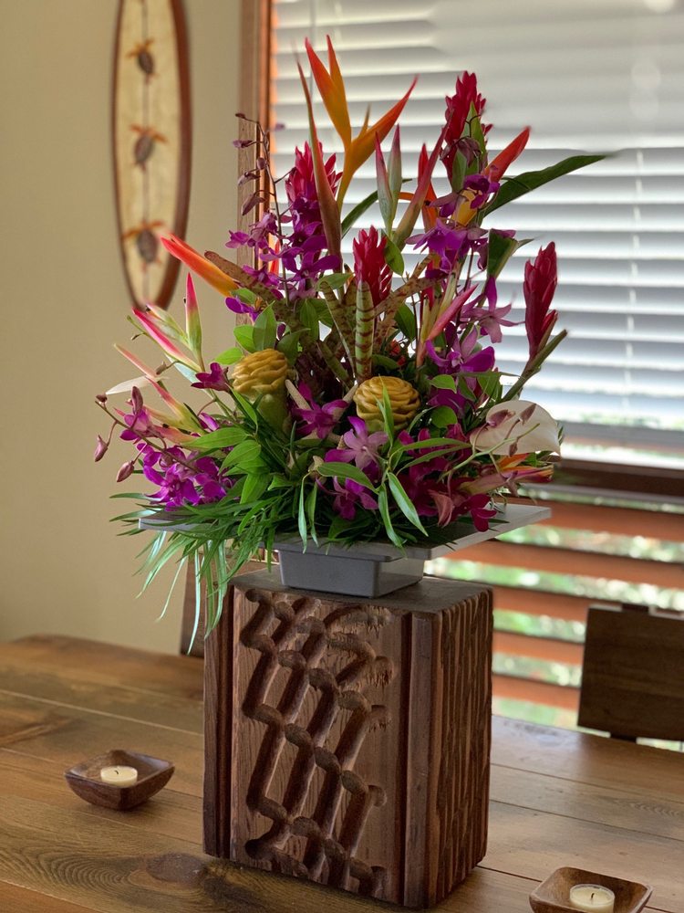 ISLAND ORCHARD FLORIST 30 Photos & 47 Reviews 756082 Alii Dr