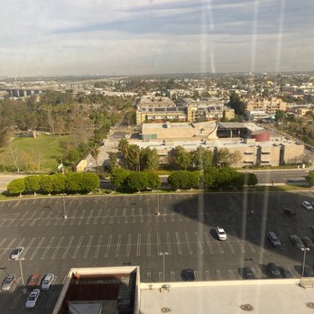 Hilton Long Beach - Facing Broadway - wrap around views - Hotels Near Me - Long Beach, California Hilton Long Beach - Facing Broadway - wrap around views - Hotels Near Me - Long Beach, California