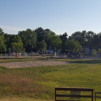 Parc Charbonneau - Parks Near Me - Rosemère, Quebec