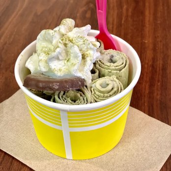 Scrollicious - Matcha Green Tea Ice Cream Roll - Desserts Near Me - Pinehurst, North Carolina