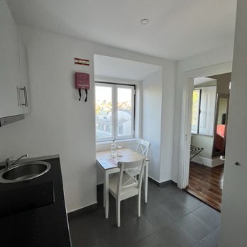 Casa do Jasmim by Shiadu - Guest Houses Near Me - Lisbon, 11