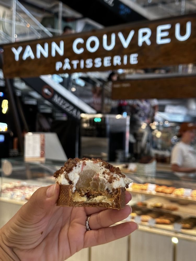 YANN COUVREUR PATISSERIE 24 Photos 200 E Flagler St, Miami, Florida