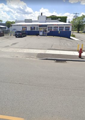 In & Out Deli And Pizza