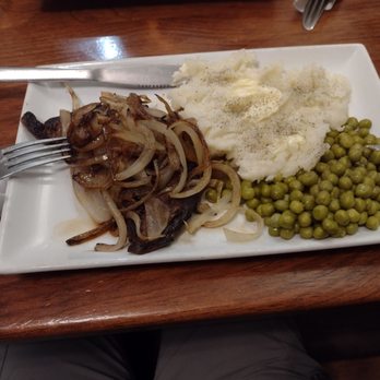 Bobby's Restaurant - Liver and onions Healthy Yesh - Seafood Near Me - Prescott, Ontario
