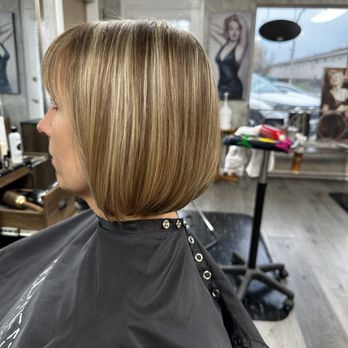 Hair & Make-Up By Roberto - New haircut and color. Roberto is excellent! - Hair Stylists Near Me - Salinas, California Hair & Make-Up By Roberto - New haircut and color. Roberto is excellent! - Hair Stylists Near Me - Salinas, California