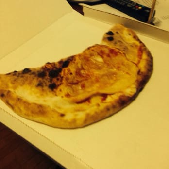 Pizzeria da Carla - Calzone - Pizza Near Me - Treviso, TV Pizzeria da Carla - Calzone - Pizza Near Me - Treviso, TV
